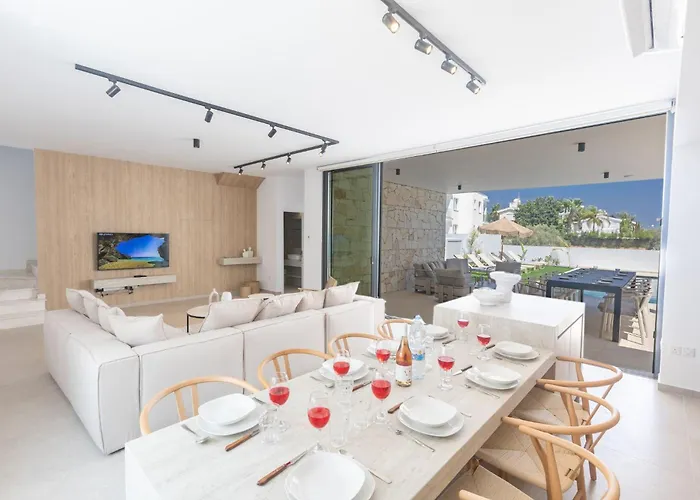 Orea Or9 * Agia Napa